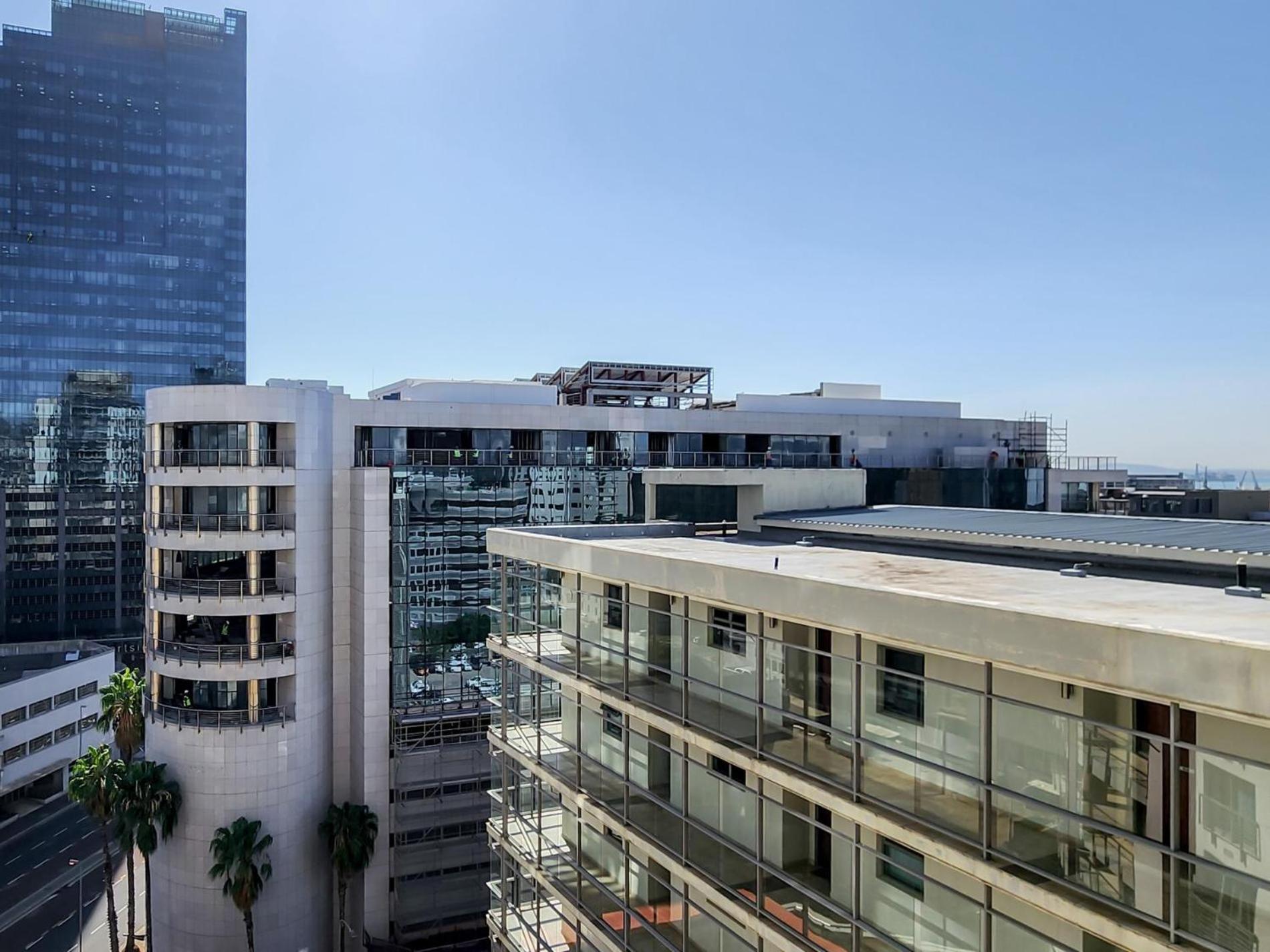 Apartment At The Icon *