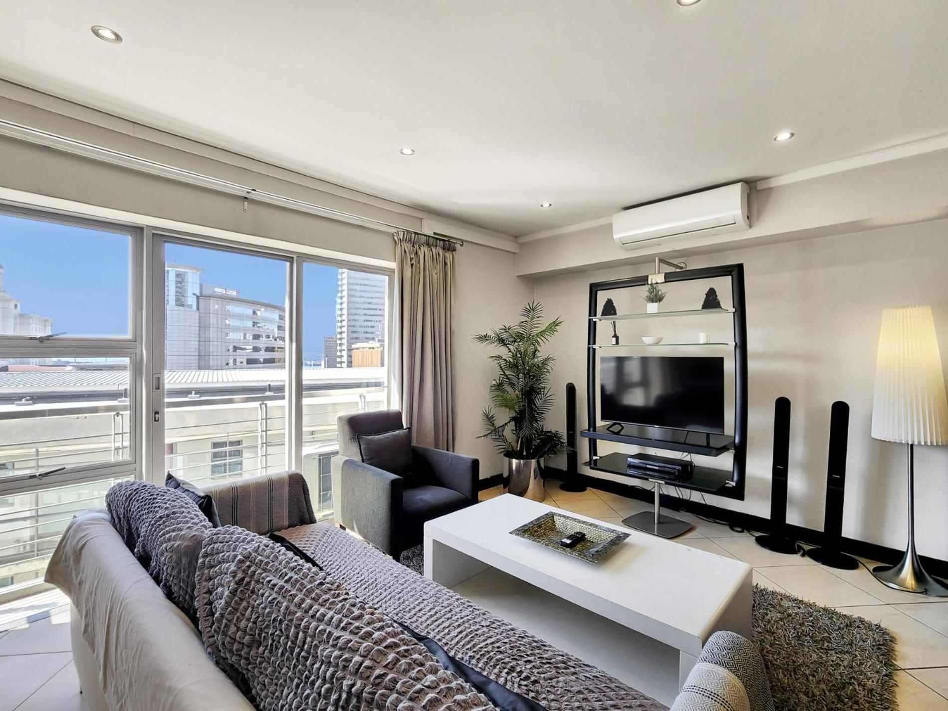 Apartment At The Icon